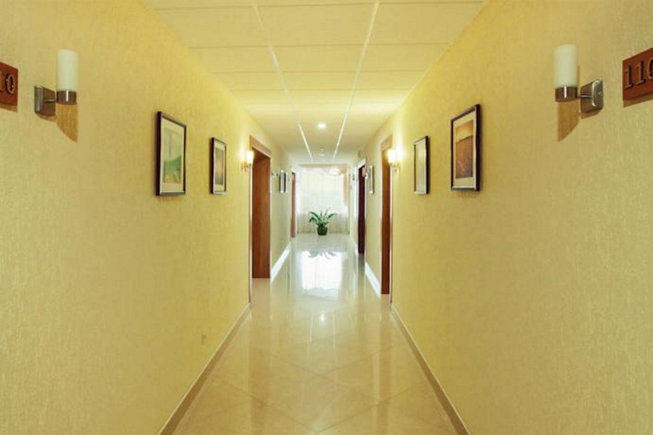 Tourist Hotel Minsk Extérieur photo