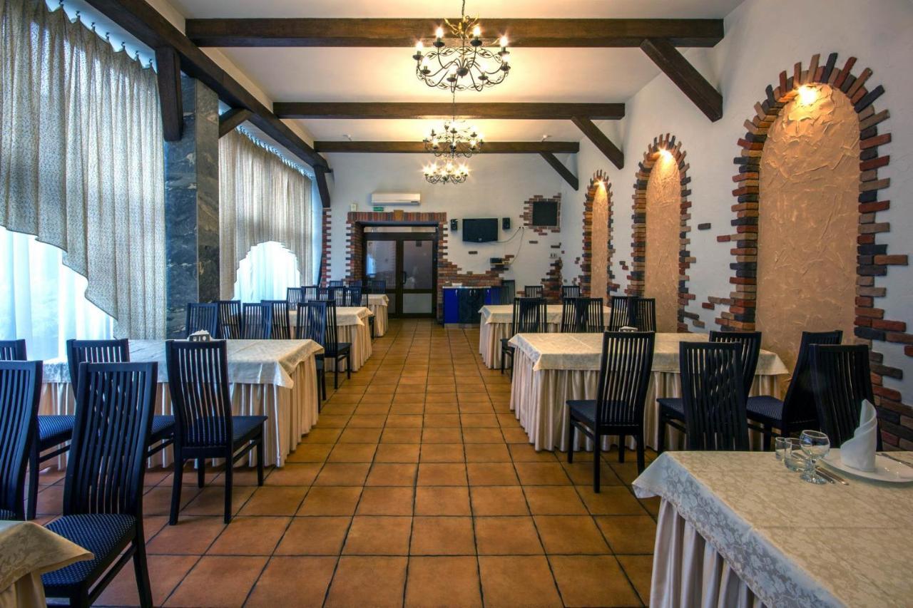 Tourist Hotel Minsk Extérieur photo